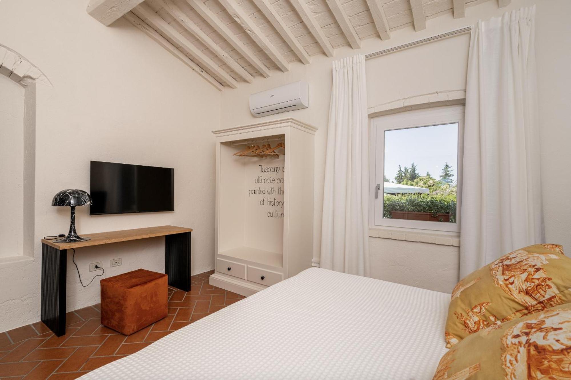 Scarlea Rooms Cecina  Exterior foto